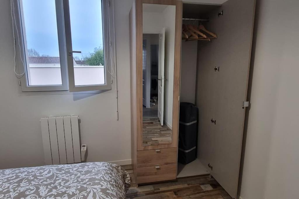 Belle Maison Climatisee Renovee Pac-Man Entre Collegues, Amis, Famille - Barbecue - Netflix - Prime - Baby Foot 50Cts Saint-Seurin-sur-l'Isle Екстериор снимка