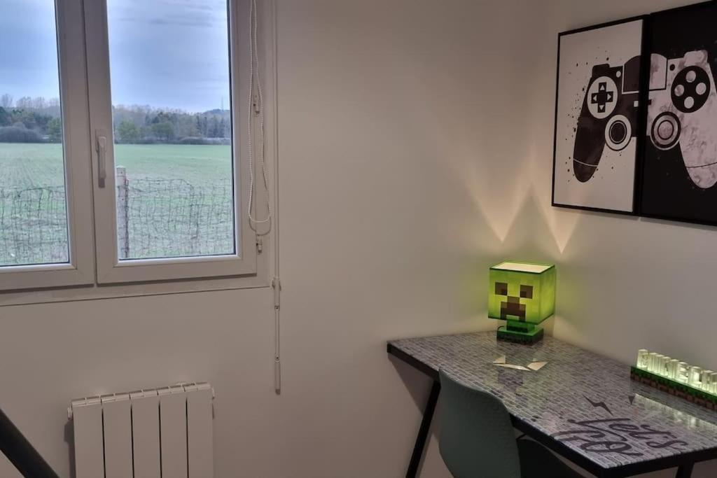 Belle Maison Climatisee Renovee Pac-Man Entre Collegues, Amis, Famille - Barbecue - Netflix - Prime - Baby Foot 50Cts Saint-Seurin-sur-l'Isle Екстериор снимка