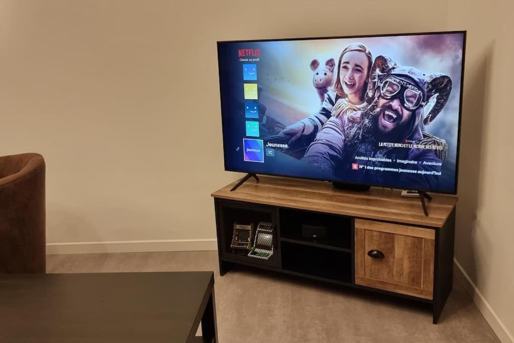 Belle Maison Climatisee Renovee Pac-Man Entre Collegues, Amis, Famille - Barbecue - Netflix - Prime - Baby Foot 50Cts Saint-Seurin-sur-l'Isle Екстериор снимка